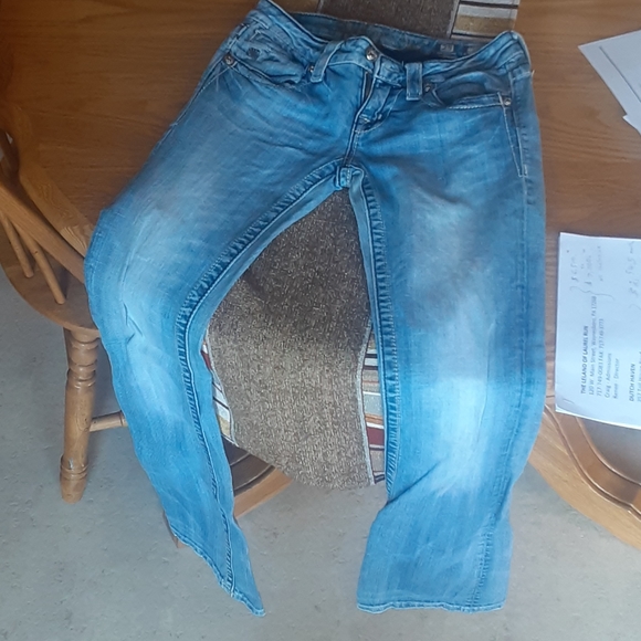 Jeans - Picture 2 of 5